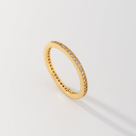 Anel Aparador de Aliança Cravejado em Zircônias Banhado a Ouro 18K