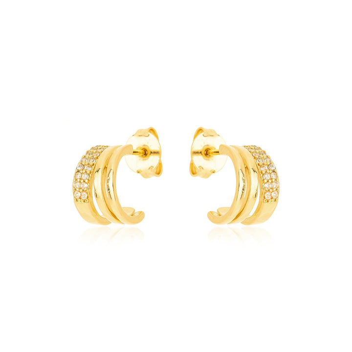 Brinco Curvado C Cravejado Banhado a Ouro 18K - Liven Semijoias