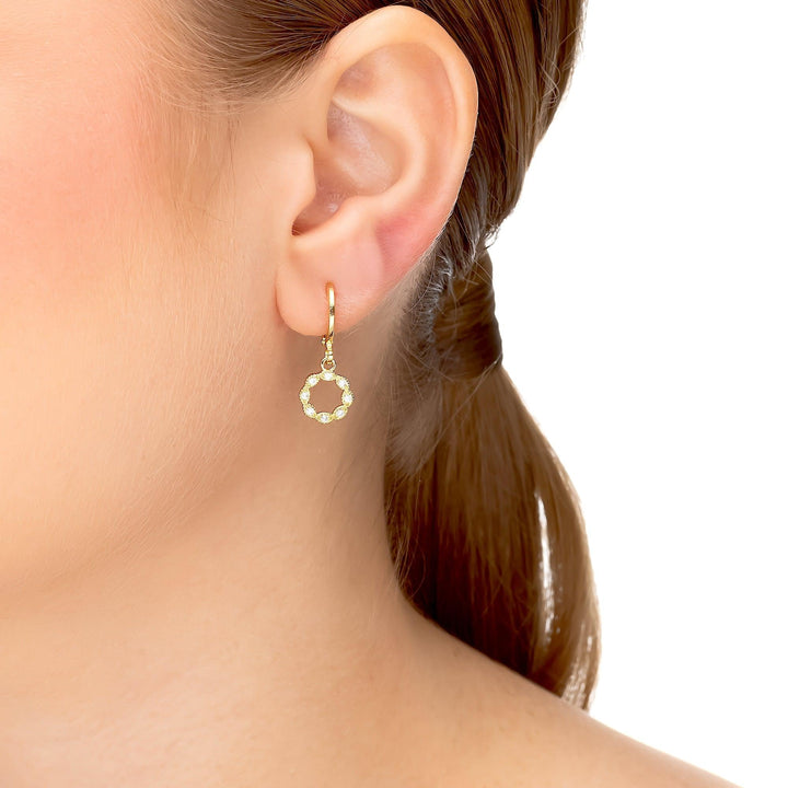 Brinco Argola Com Pingente Aro Cravejado Banhado a Ouro 18K - Liven Semijoias