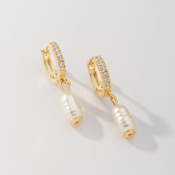 Brinco Argola Click Craveja Com Pingente Pérola Barroca Banhado a Ouro 18K
