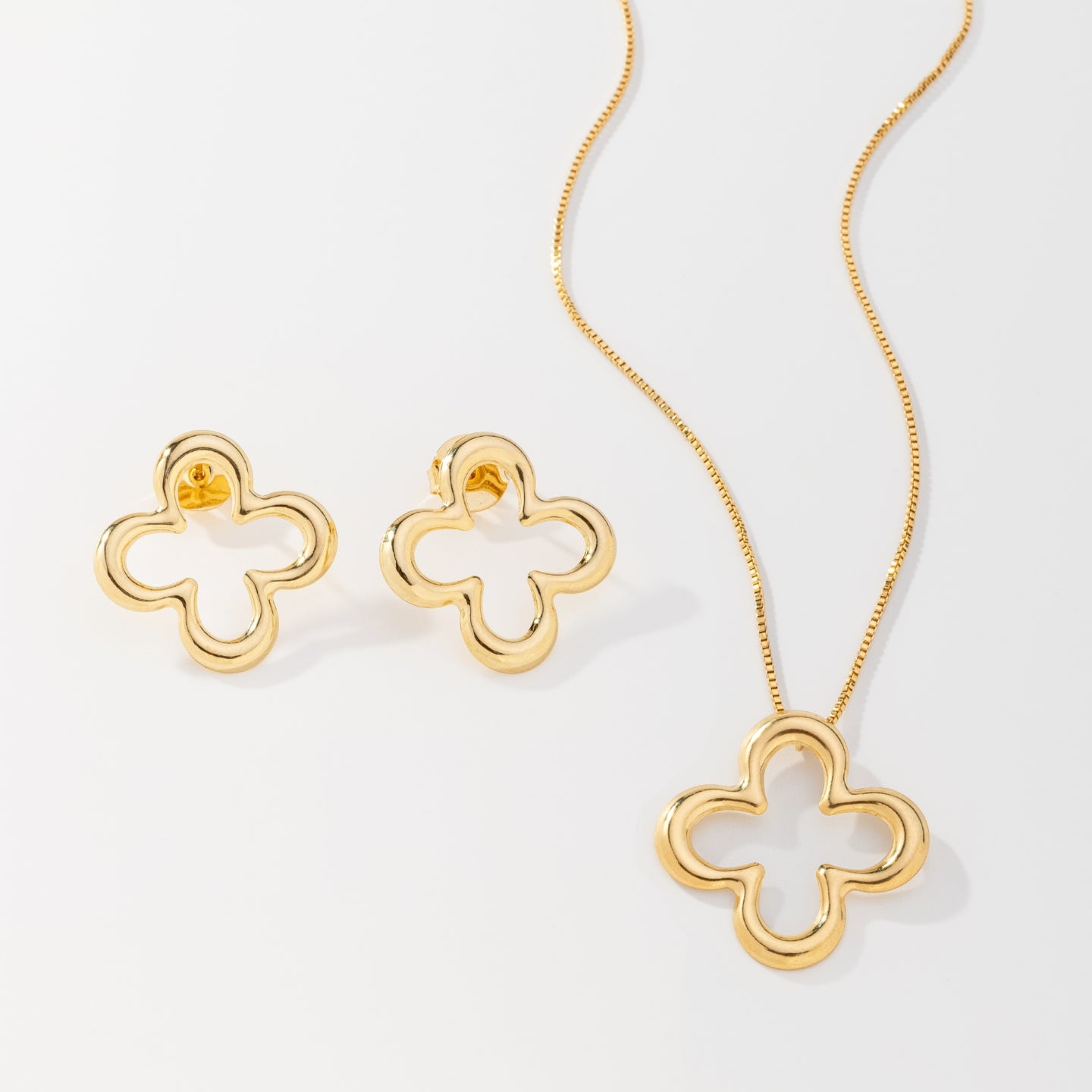 Conjunto Corrente Veneziana Com Pingente Trevo e Brinco Banhado a Ouro 18K